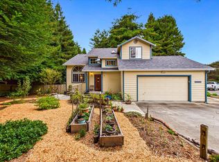 4869 Hidden Meadows Ln, Eureka, CA 95503
