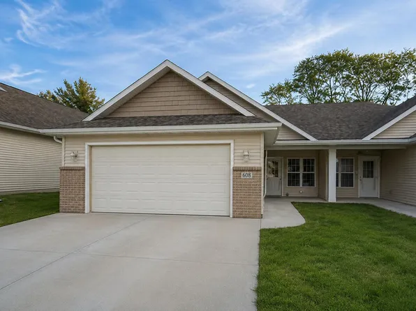 608 Aspen Trl, Muscatine, IA 52761