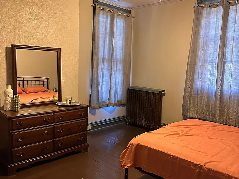 424 N Mechanic St — Photo 24
