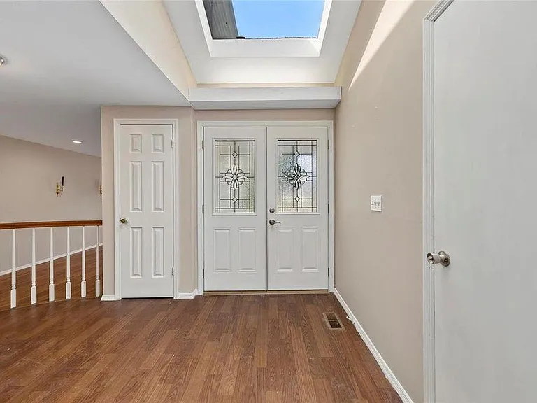830 Nykiel Ct — Photo 11