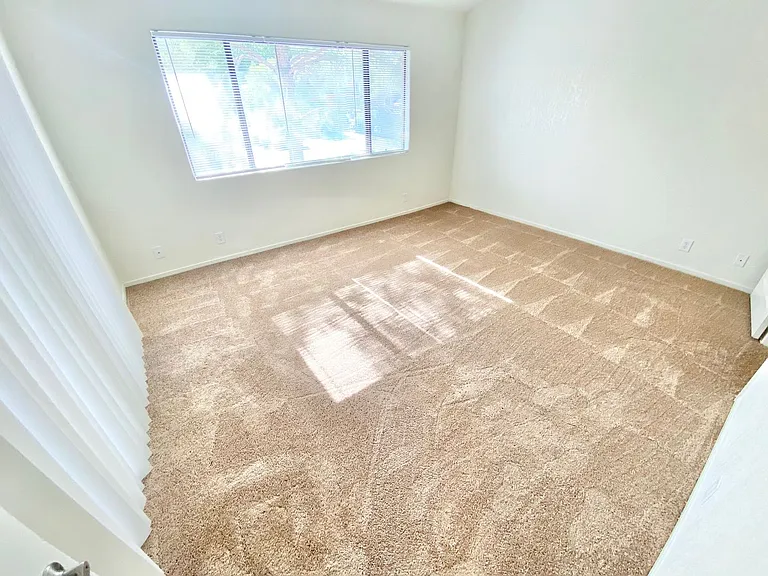5058 S Rainbow Blvd #17-205 — Photo 8