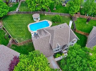 15832 W Beckett Ln, Olathe, KS 66062