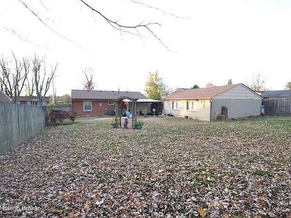 5th image of 11015 Thunder Dr