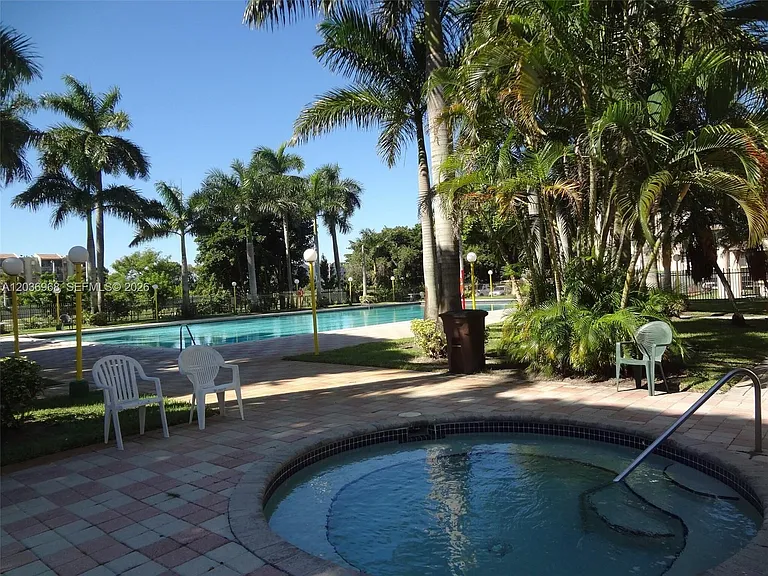 9310 Fontainebleau Blvd #515 — Photo 2