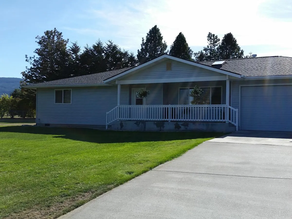 1131 W Alder Ct photo 1