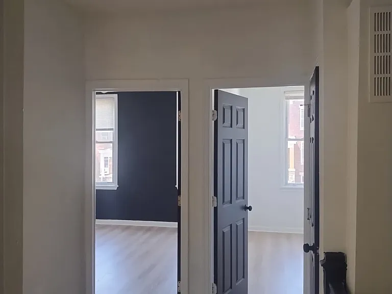 623 N Grantley St — Photo 17