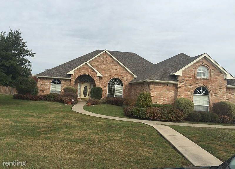 1st image of 1225 E Remington Park Dr