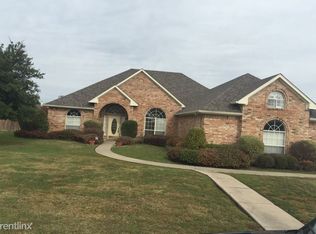1225 E Remington Park Dr, Terrell, TX 75160
