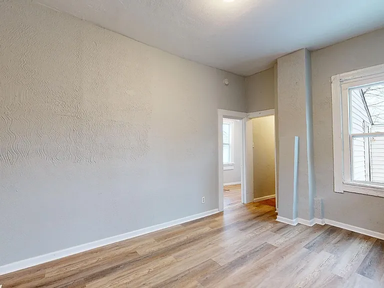 3344 Seymour Ave — Photo 2