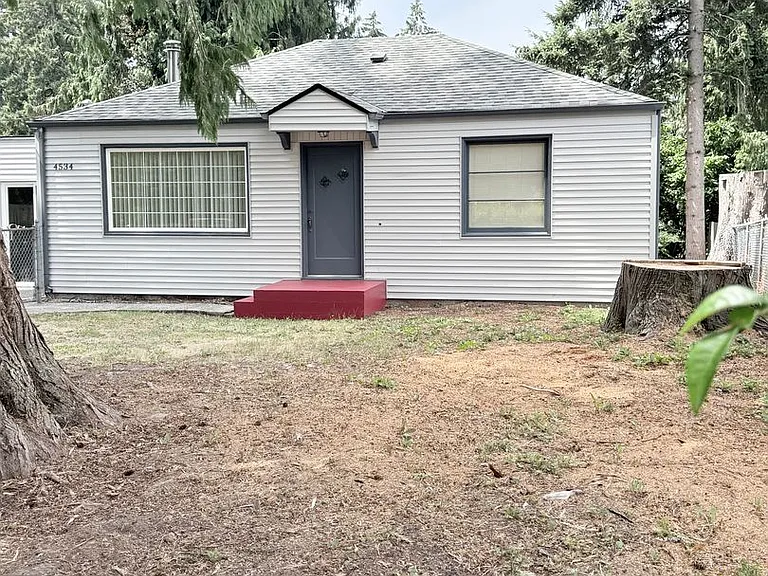 4534 The Cedars — Photo 2