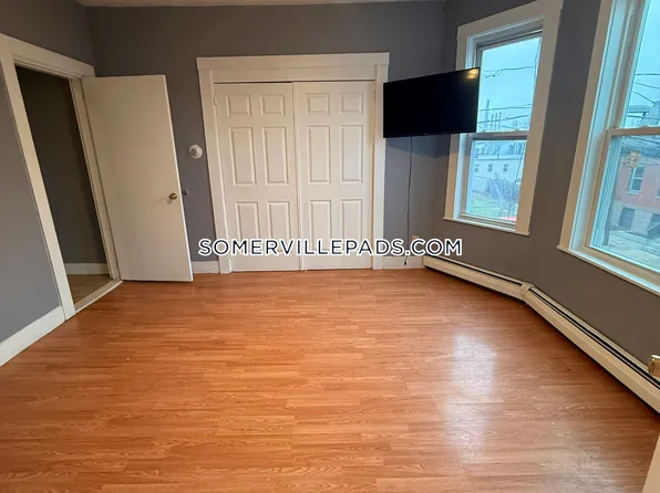 4 Pearl St, Somerville, MA