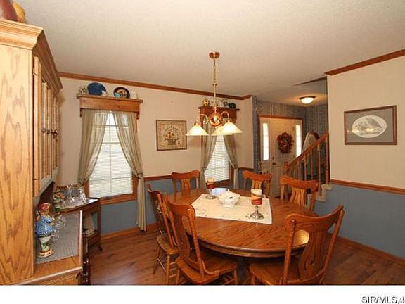 4th image of 23 Autumn Glen Dr