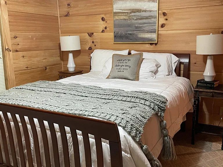 downstairs master with queen bed, and private bathroom connected