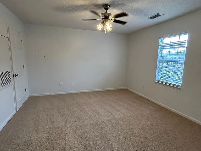 Arlington Apartments — Photo 82