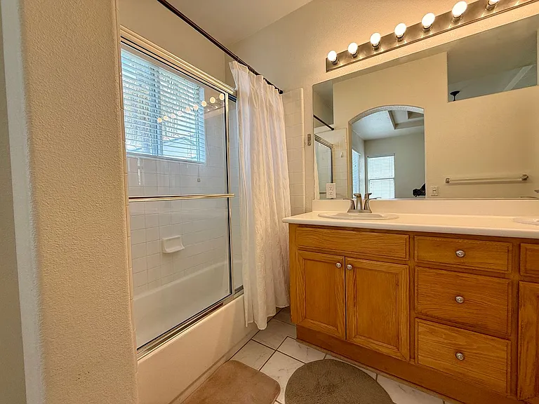 7579 Hazard Center Dr — Photo 27