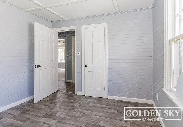 3120 S Monroe St — Photo 10