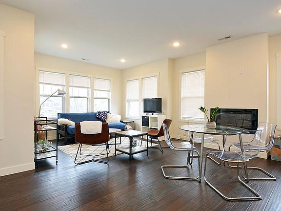 4th image of 1132 Grand Ave #2