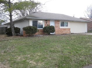 810 Middle Dr, New Whiteland, IN