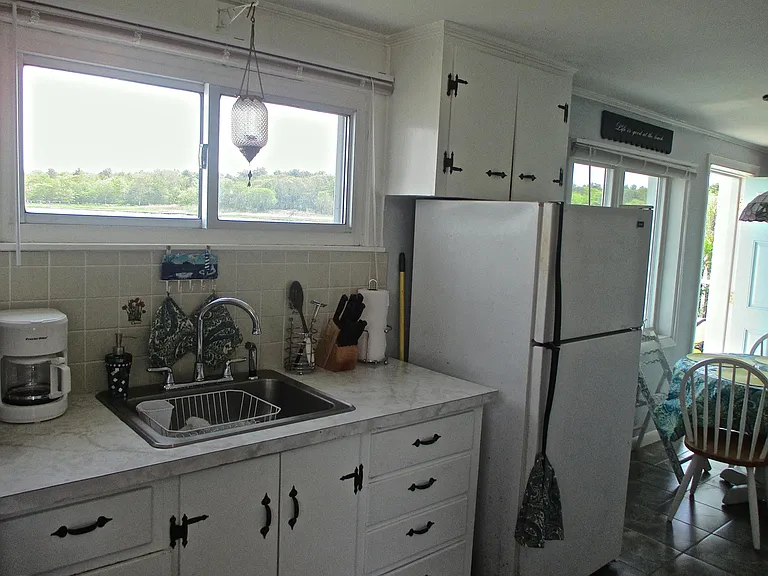 26 Shore Dr — Photo 6
