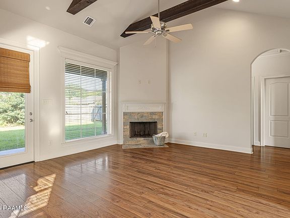 3rd image of 121 Mirada Ln