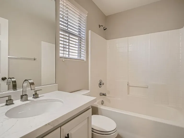 4782 Manderston Ct — Photo 20