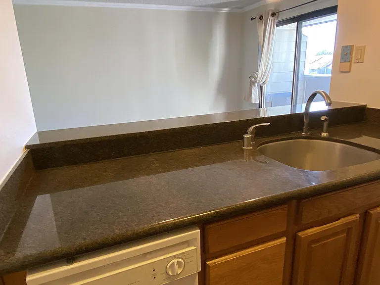 280 Stonegate Cir #1 — Photo 3