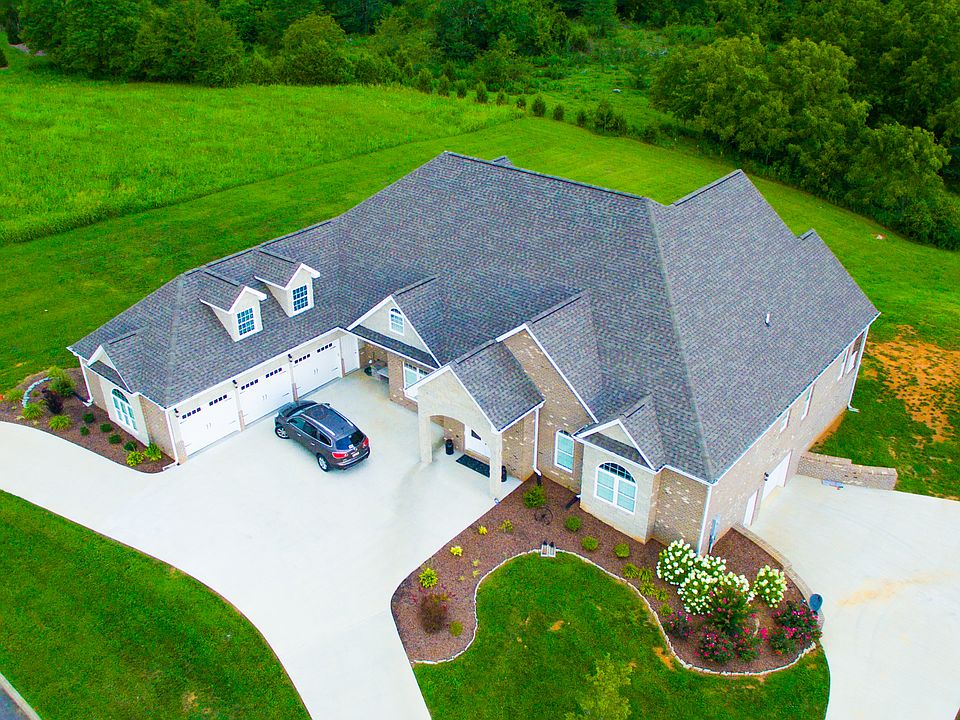 1st image of 154 Dawn Ln