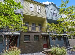 1066 Crest Cir SE, Atlanta, GA