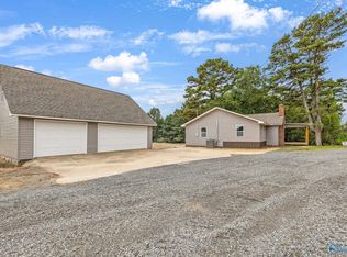 1125 White Oak Rd, Albertville, AL 35950