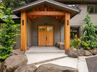 3850 Lake Grove Ave, Lake Oswego, OR 97035