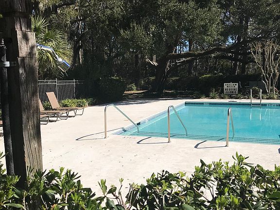 Pool in complex