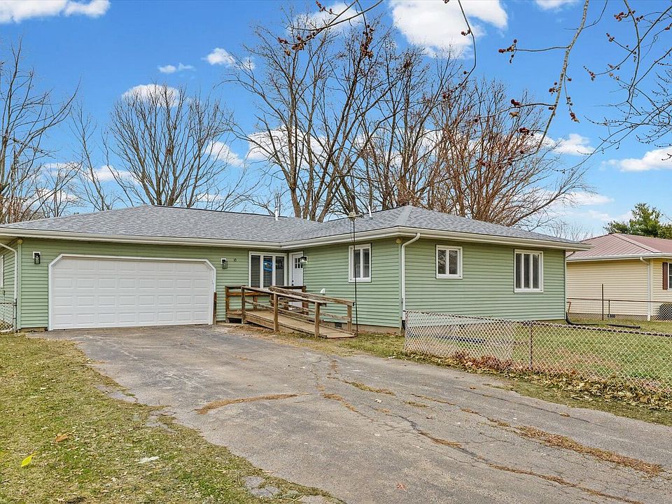 1st image of 10 E Locust St