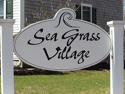 2nd image of 12 Sea Grass Circle #12