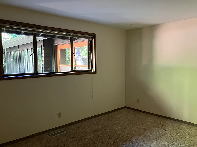 16055 State Highway 305 NE — Photo 19
