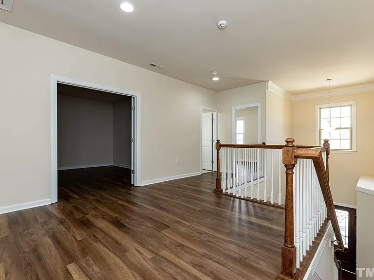 407 Daylin Dr — Photo 27