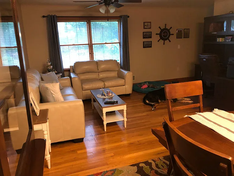 881 Linden Ave — Photo 16