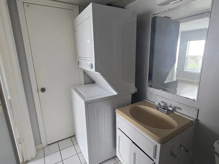 1802 Barton Dr #2 — Photo 14