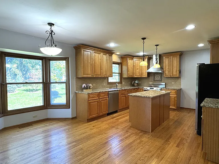 1217 Yorkshire Dr — Photo 10