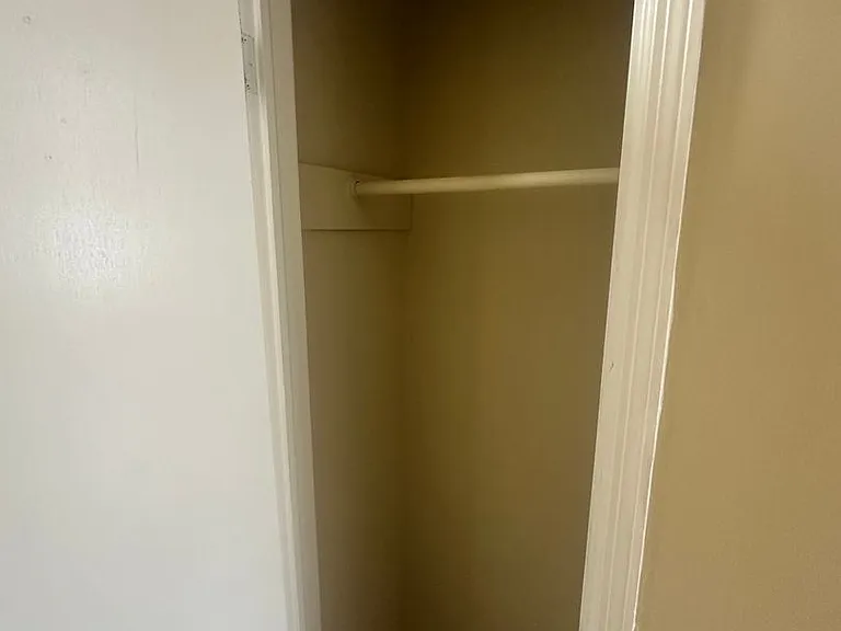 2738 Tyndall Dr — Photo 13