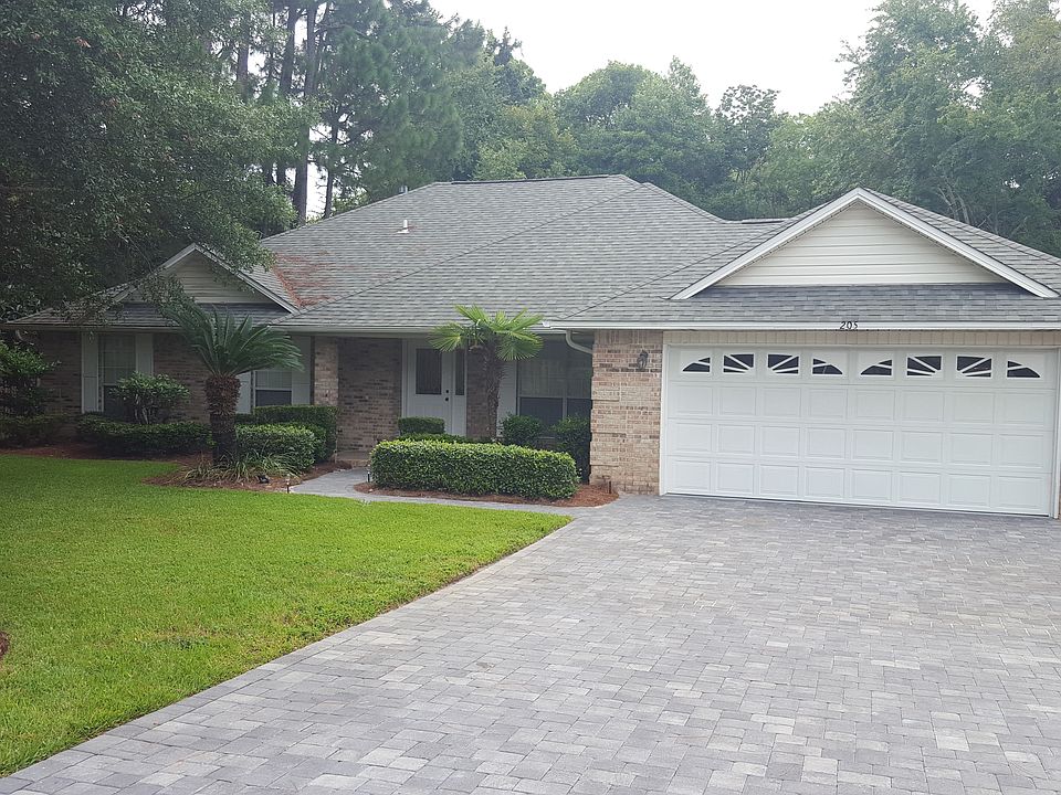 Welcome home to 205 Windward Cove S