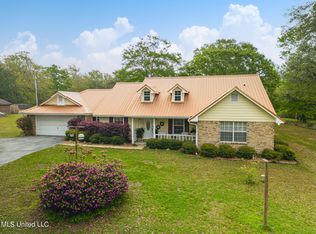 10800 Matthews Rd, Moss Point, MS 39562