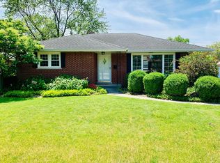 346 E Saint Charles Rd, Elmhurst, IL 60126