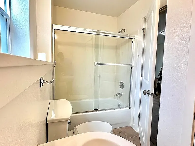 4218 Pasadena Pl NE #4232 — Photo 3