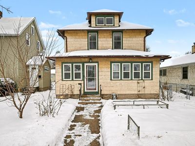 1239 Charles Ave, Saint Paul, MN, 55104