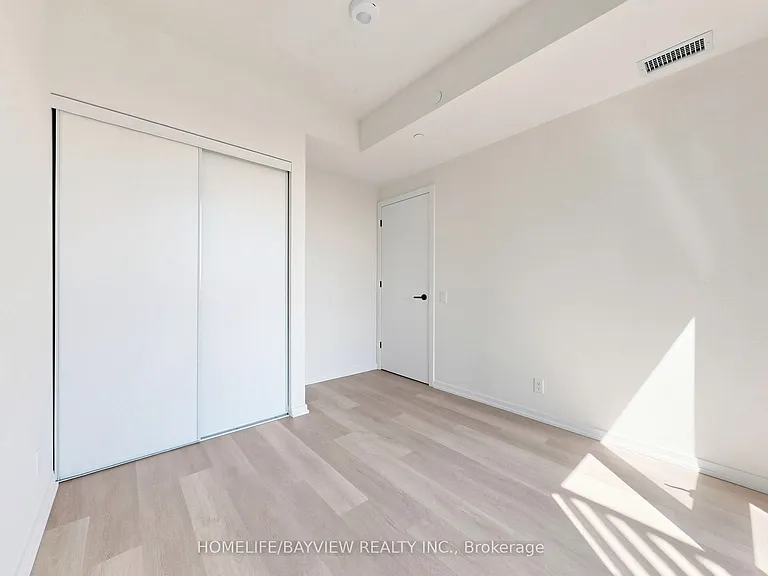 109 Erskine Ave #1706 — Photo 17