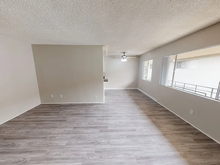 708 Venice Way — Photo 6