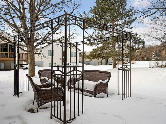 5th image of 6173 Oak Hollow Ln