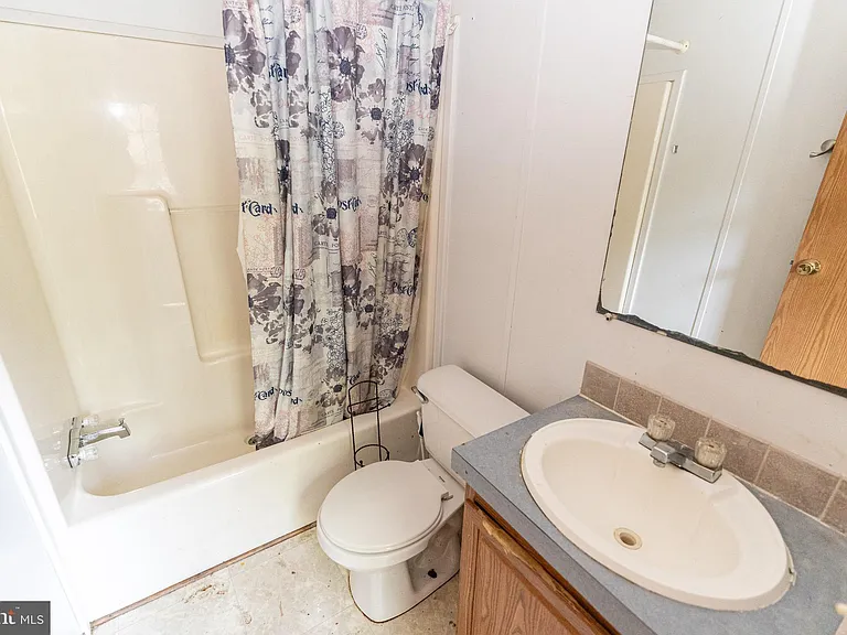 2350 Old Snow Hill Rd — Photo 41