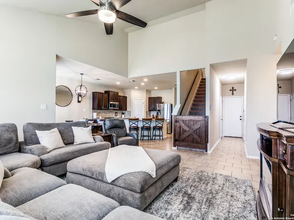 817 Pipe Gate, Cibolo, TX 78108