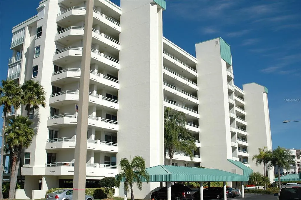 2 bed, 2.0 bath, 1145 sqft, $3,500 — Photo 2